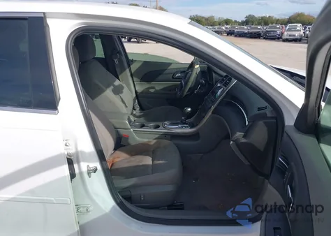 2013 Chevrolet Malibu 1Ls z USA, uszkodzony, nr VIN 1G11B5SA0DF134035